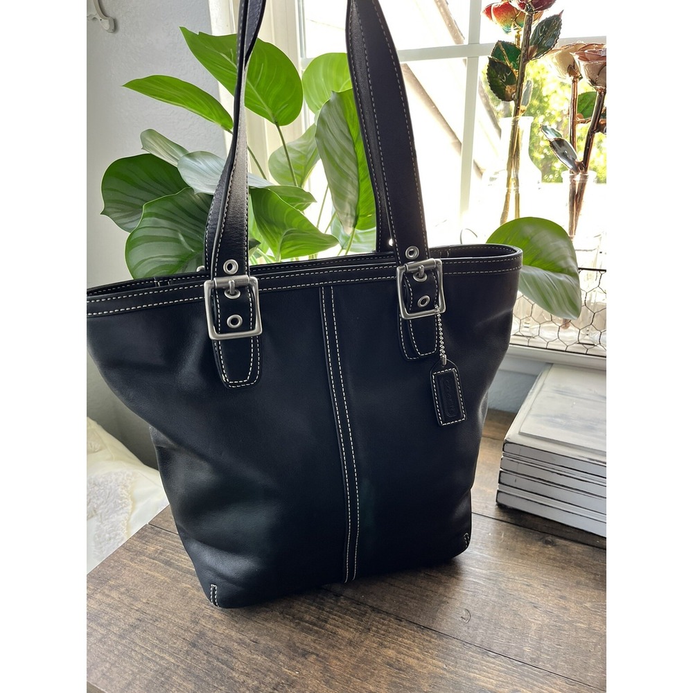 Vintage Coach Hampton buckle bucket zip top tote Black Leather
